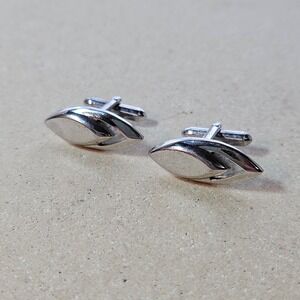 Vtg 60s SWANK Silver Tone Geometric Leaf Eye Shape Cutout Cufflinks Mid Century
